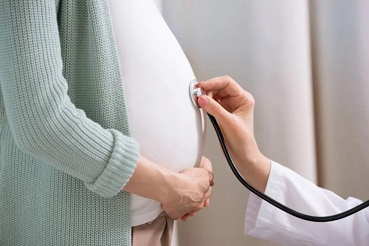 5个月的孕妇：孕期胎儿亲子鉴定需要怎么做.jpg